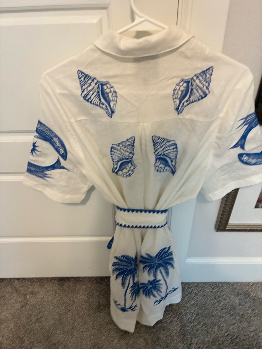 FARM Rio White Linen Romper with Blue Shell & Palm Print - Picture 9 of 16